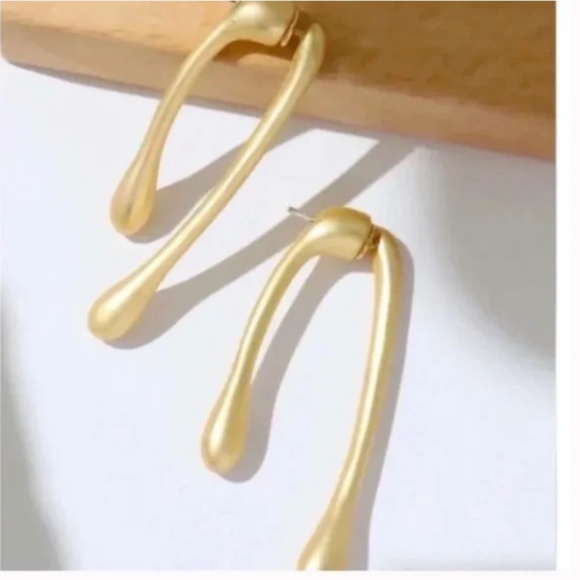 ❤️ FREE Drip Boho Minimalist Art Artsy Chic Glam Hipster Classy Cool Earrings - Picture 2 of 5